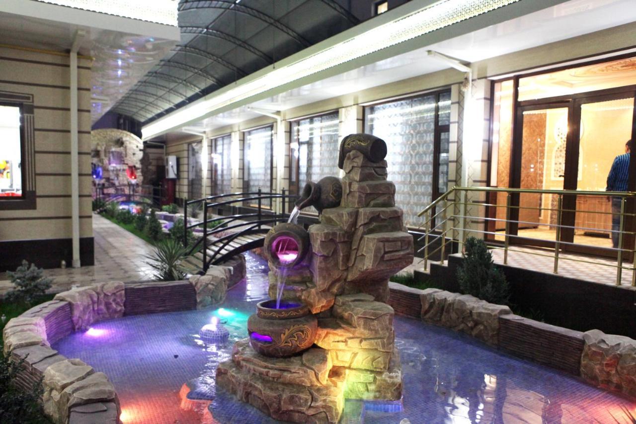 Hotel Naxshab Qarshi Buitenkant foto