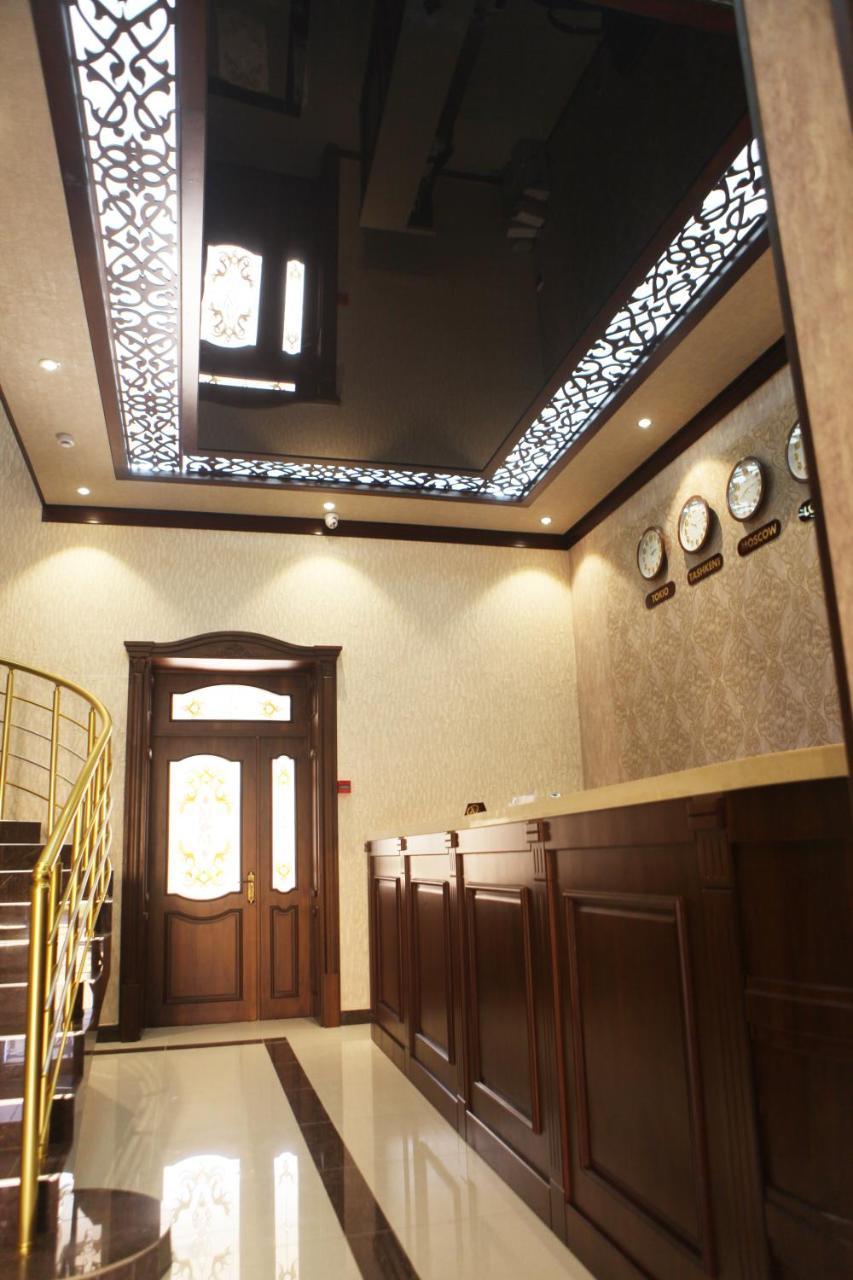 Hotel Naxshab Qarshi Buitenkant foto
