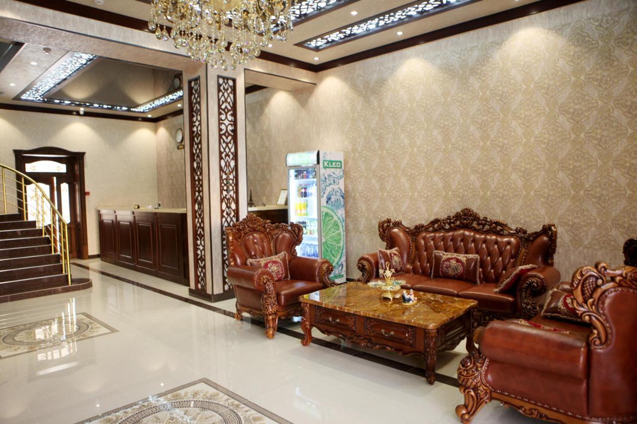Hotel Naxshab Qarshi Buitenkant foto